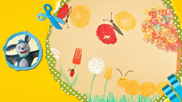 buntes Frühlingsbild mit Tulpen, Pusteblumen, Schmetterlingen, einem Marienkäfer, einem Baum und einer Raupe stempeln
